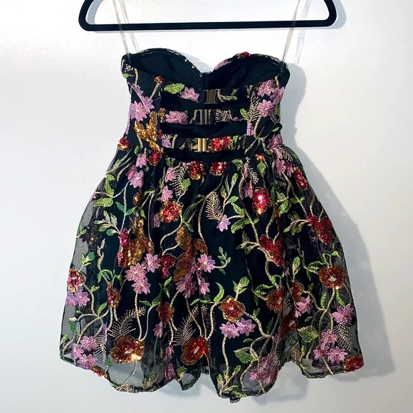 NWOT Fashion Nova Floral Sequins Bustier Top Strapless Babydoll Dress - Picture 11 of 16